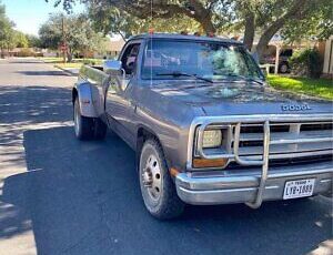 Dodge D350 Pickup 1989