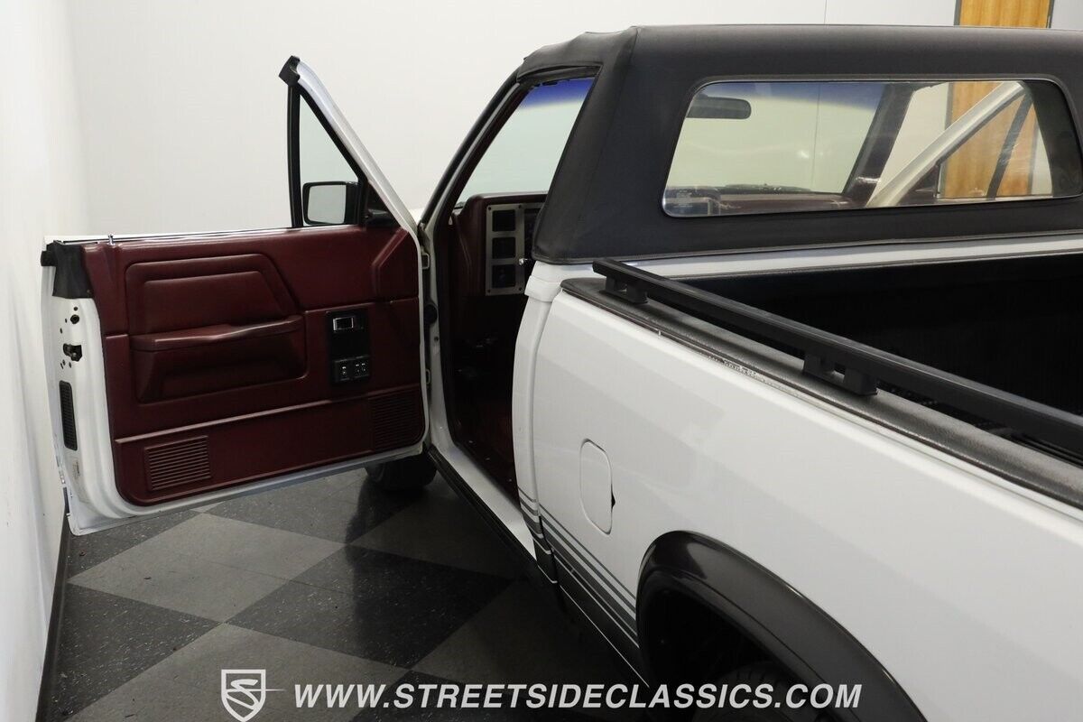 Dodge-Dakota-Pickup-1989-White-Red-132789-32