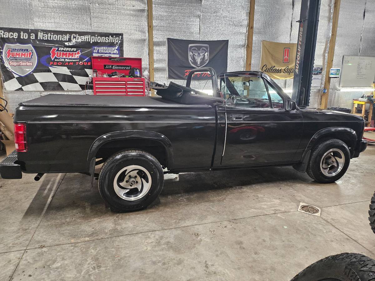 Dodge-Dakota-sport-1989-black-175418-4