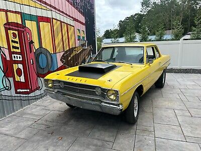 Dodge-Dart-1967-Yellow-198683-1