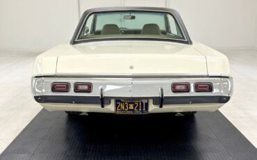 Dodge-Dart-1972-White-Beige-76639-3