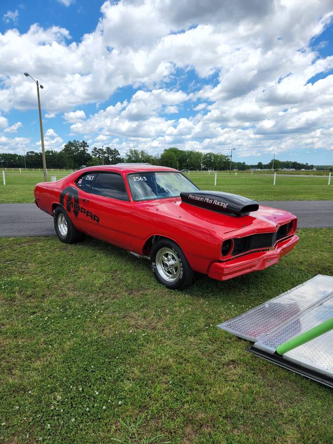 Dodge-Dart-1976-red-161