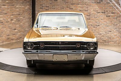 Dodge-Dart-Coupe-1968-Gold-Black-2-1