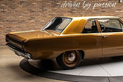 Dodge-Dart-Coupe-1968-Gold-Black-2-10