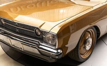 Dodge-Dart-Coupe-1968-Gold-Black-2-18