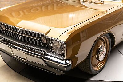 Dodge-Dart-Coupe-1968-Gold-Black-2-18