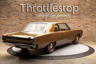 Dodge-Dart-Coupe-1968-Gold-Black-2-5