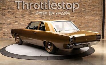 Dodge-Dart-Coupe-1968-Gold-Black-2-6