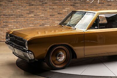 Dodge-Dart-Coupe-1968-Gold-Black-2-8