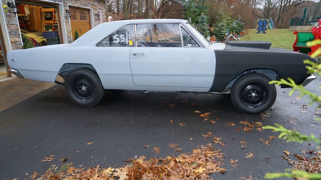 Dodge-Dart-Coupe-1968-Gray-0-11