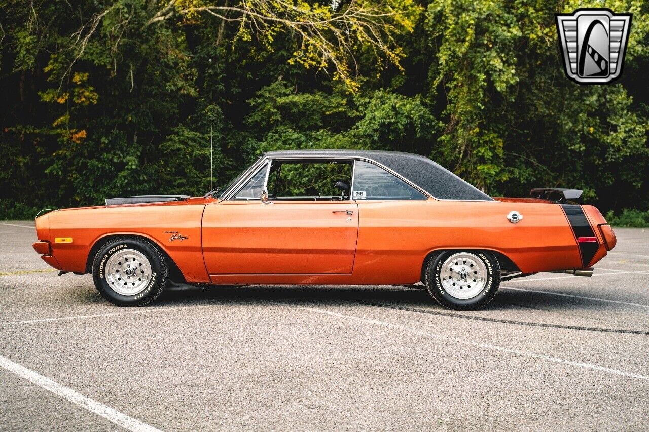 Dodge-Dart-Coupe-1972-Orange-Black-130016-3