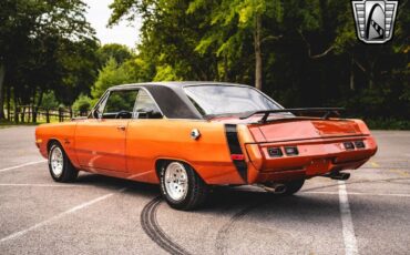 Dodge-Dart-Coupe-1972-Orange-Black-130016-4