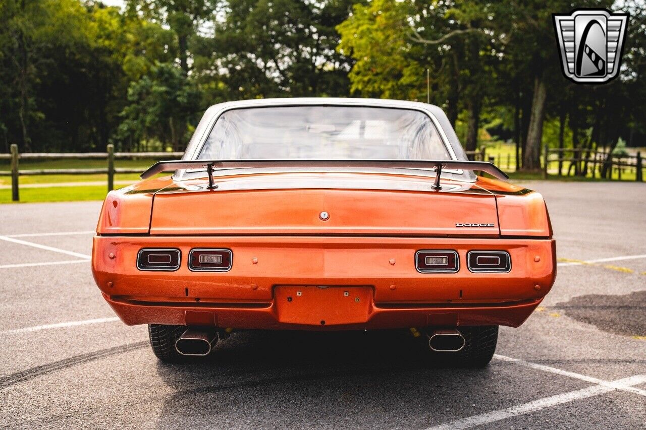 Dodge-Dart-Coupe-1972-Orange-Black-130016-5