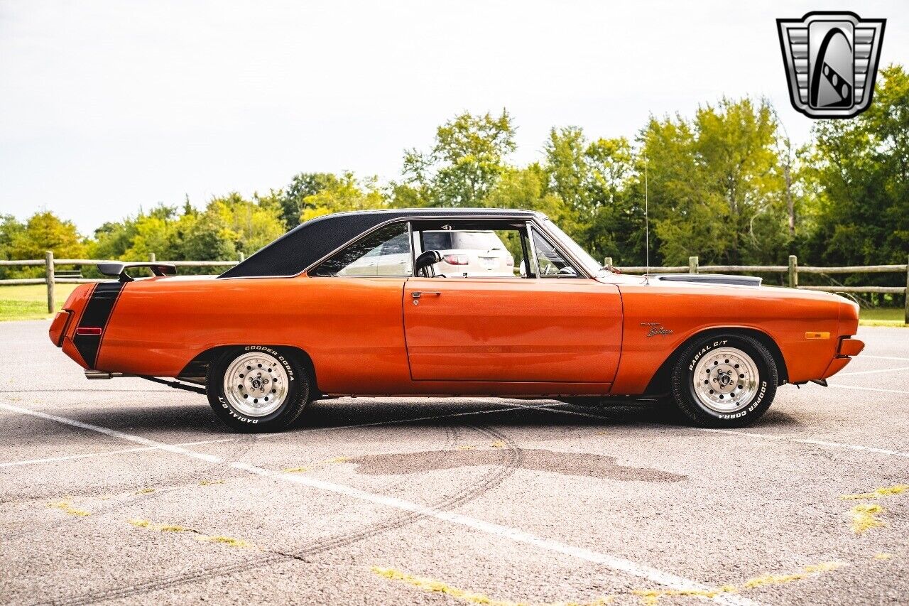 Dodge-Dart-Coupe-1972-Orange-Black-130016-7