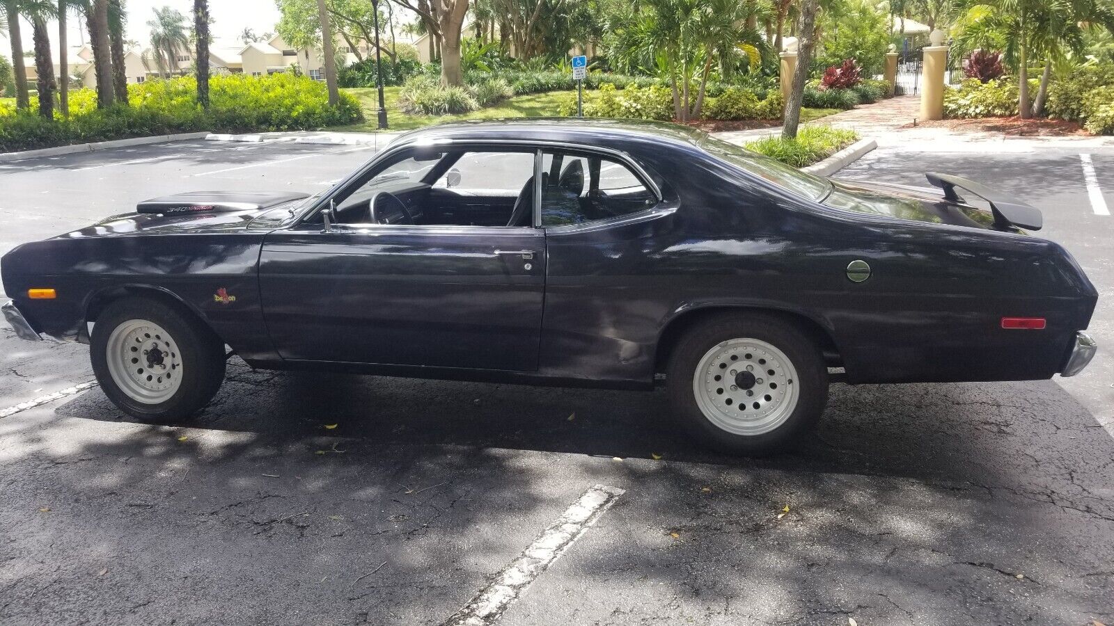 Dodge-Dart-Coupe-1973-Gray-Black-99999-10