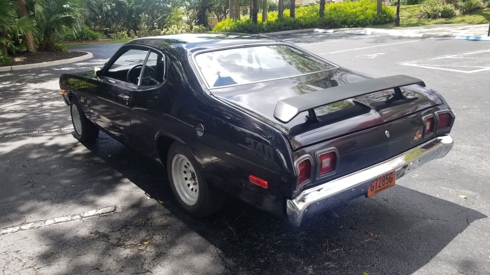 Dodge-Dart-Coupe-1973-Gray-Black-99999-8