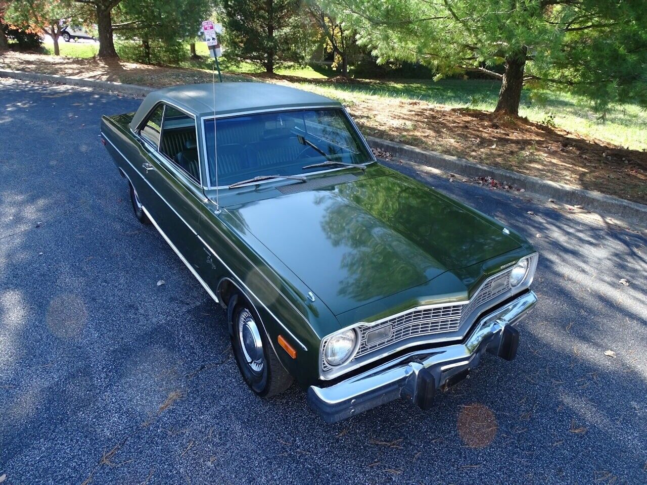 Dodge-Dart-Coupe-1973-Green-Green-52080-8