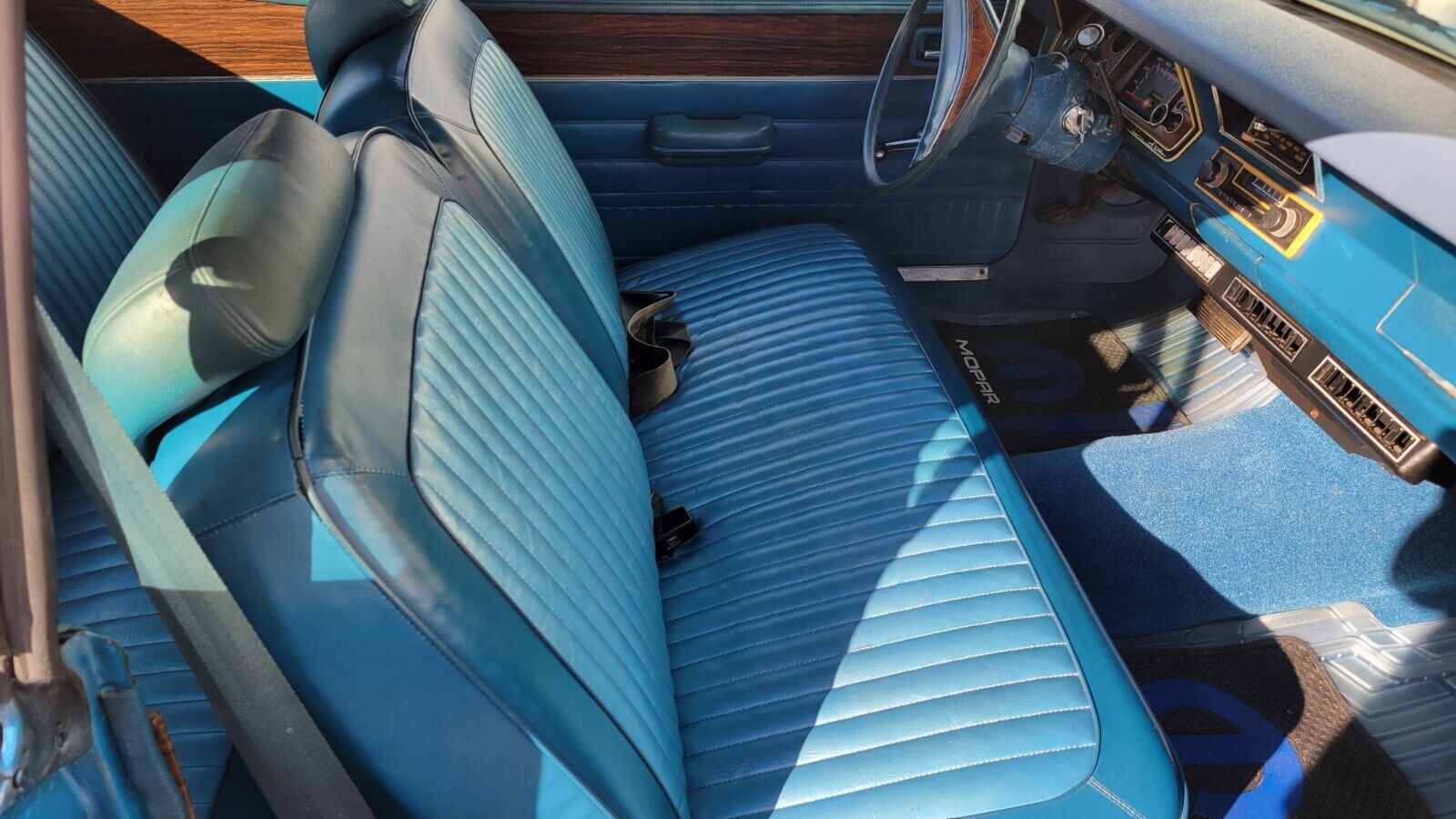 Dodge-Dart-Coupe-1975-Blue-Blue-99999-22