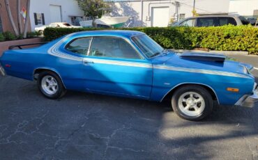 Dodge-Dart-Coupe-1975-Blue-Blue-99999-3