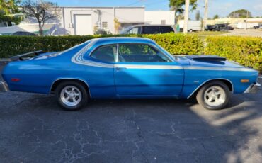 Dodge-Dart-Coupe-1975-Blue-Blue-99999-4