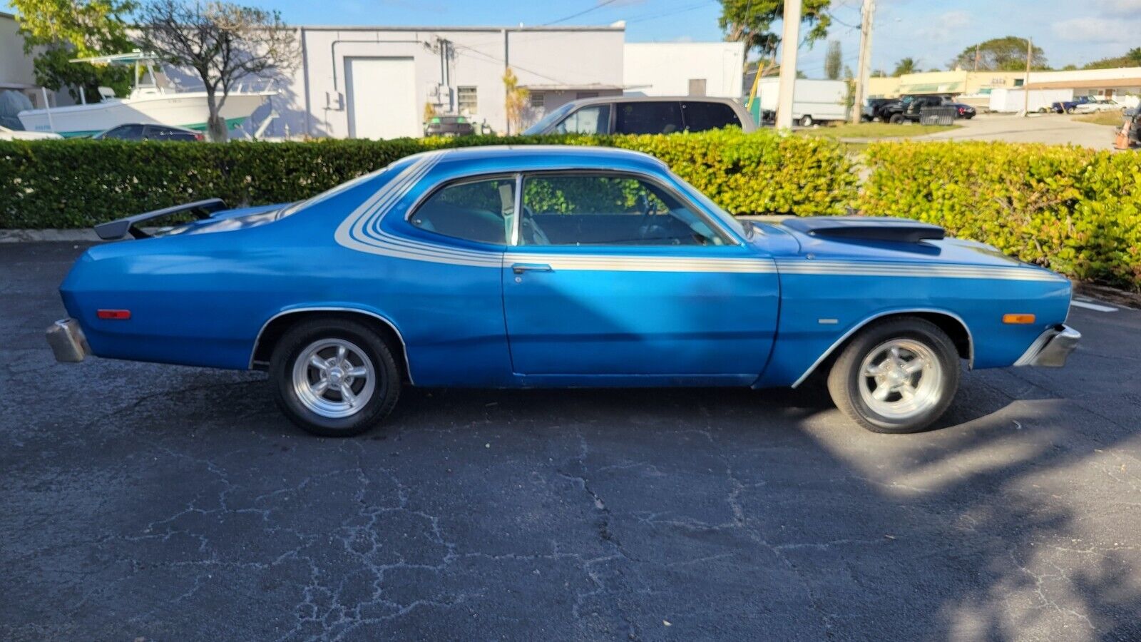 Dodge-Dart-Coupe-1975-Blue-Blue-99999-4