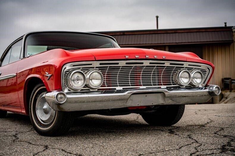 Dodge-Dart-Phoenix-Coupe-1961-Red-Red-10897-3