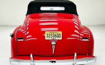 Dodge-Luxury-Liner-Cabriolet-1940-Red-Gray-146431-6