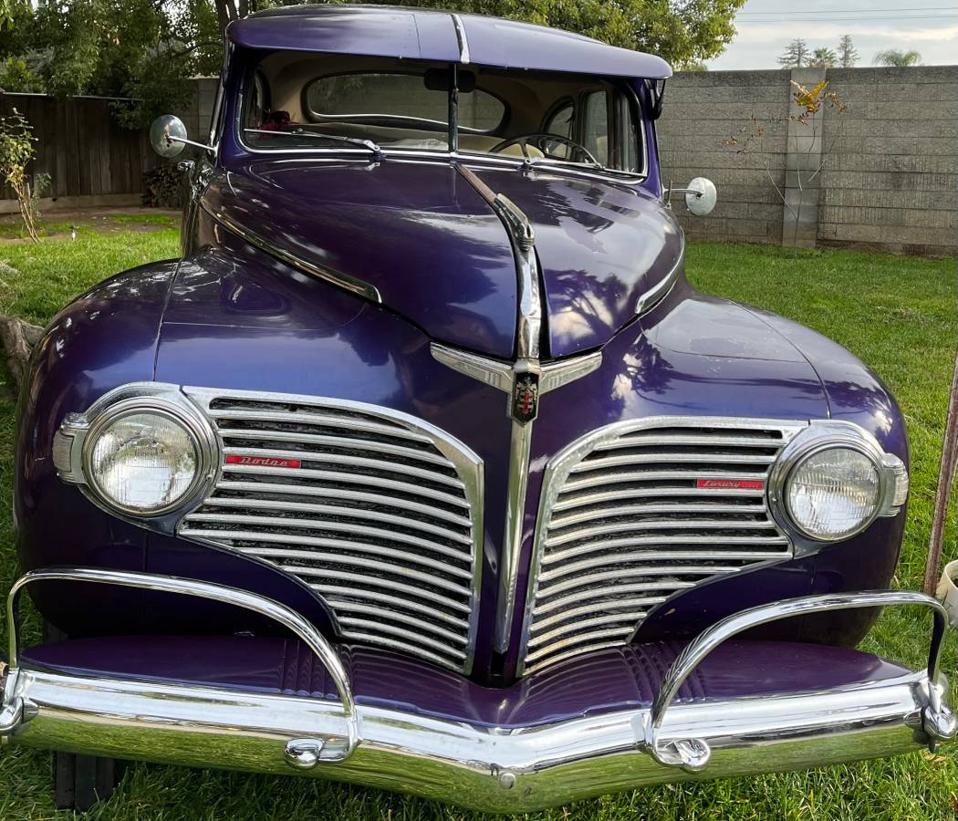 Dodge-Luxury-liner-1941-13840-4