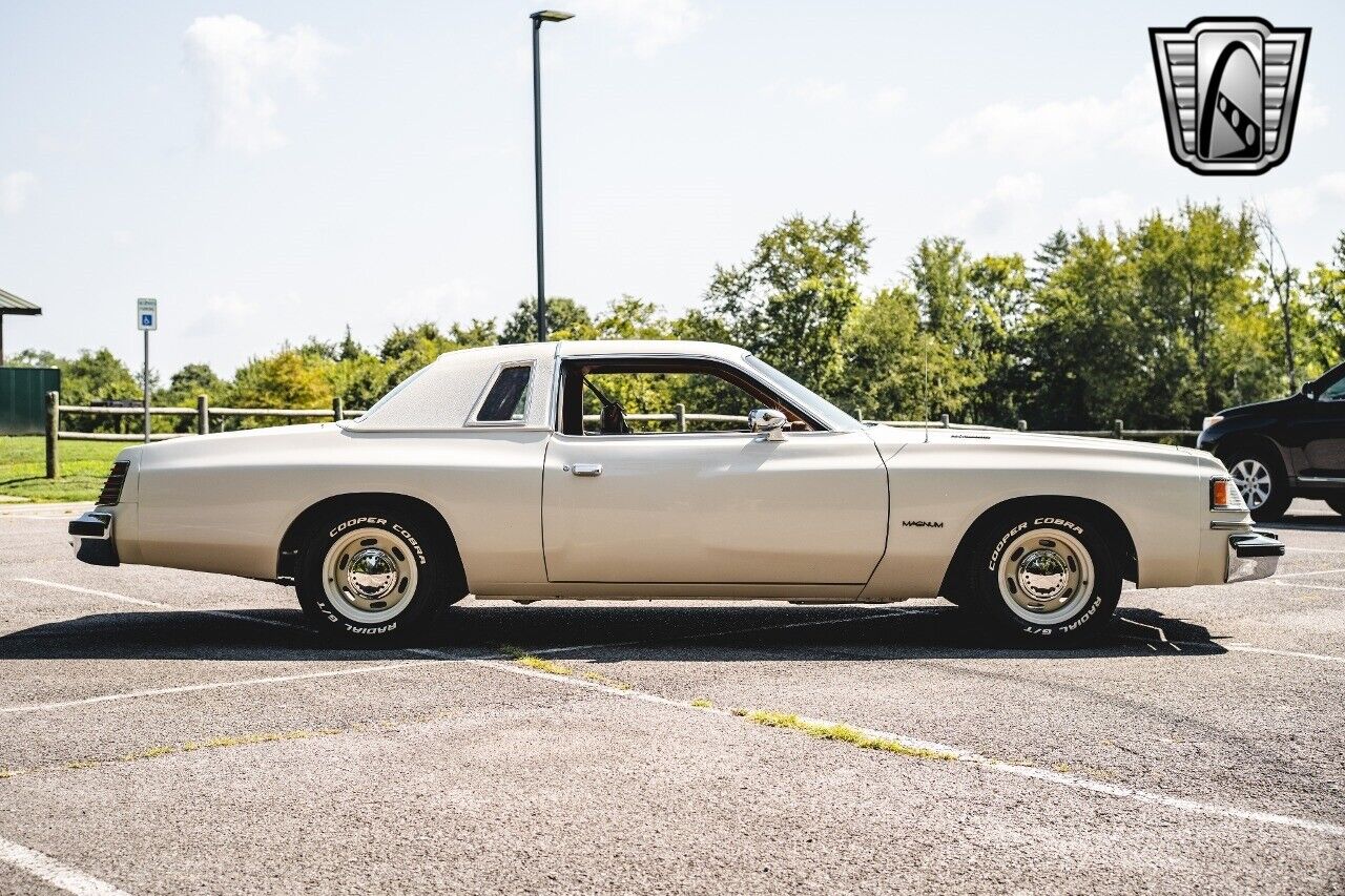 Dodge-Magnum-Coupe-1978-White-Tan-136826-7