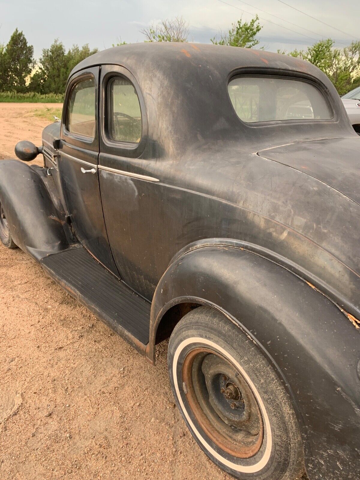 Dodge-Other-Coupe-1936-Black-Brown-999999-10