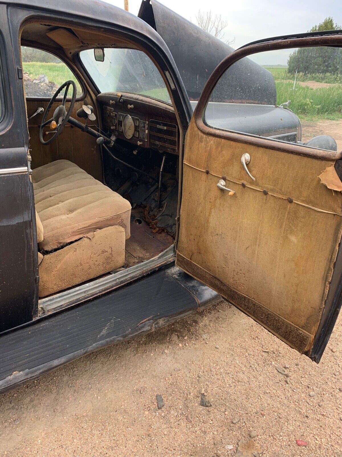 Dodge-Other-Coupe-1936-Black-Brown-999999-18