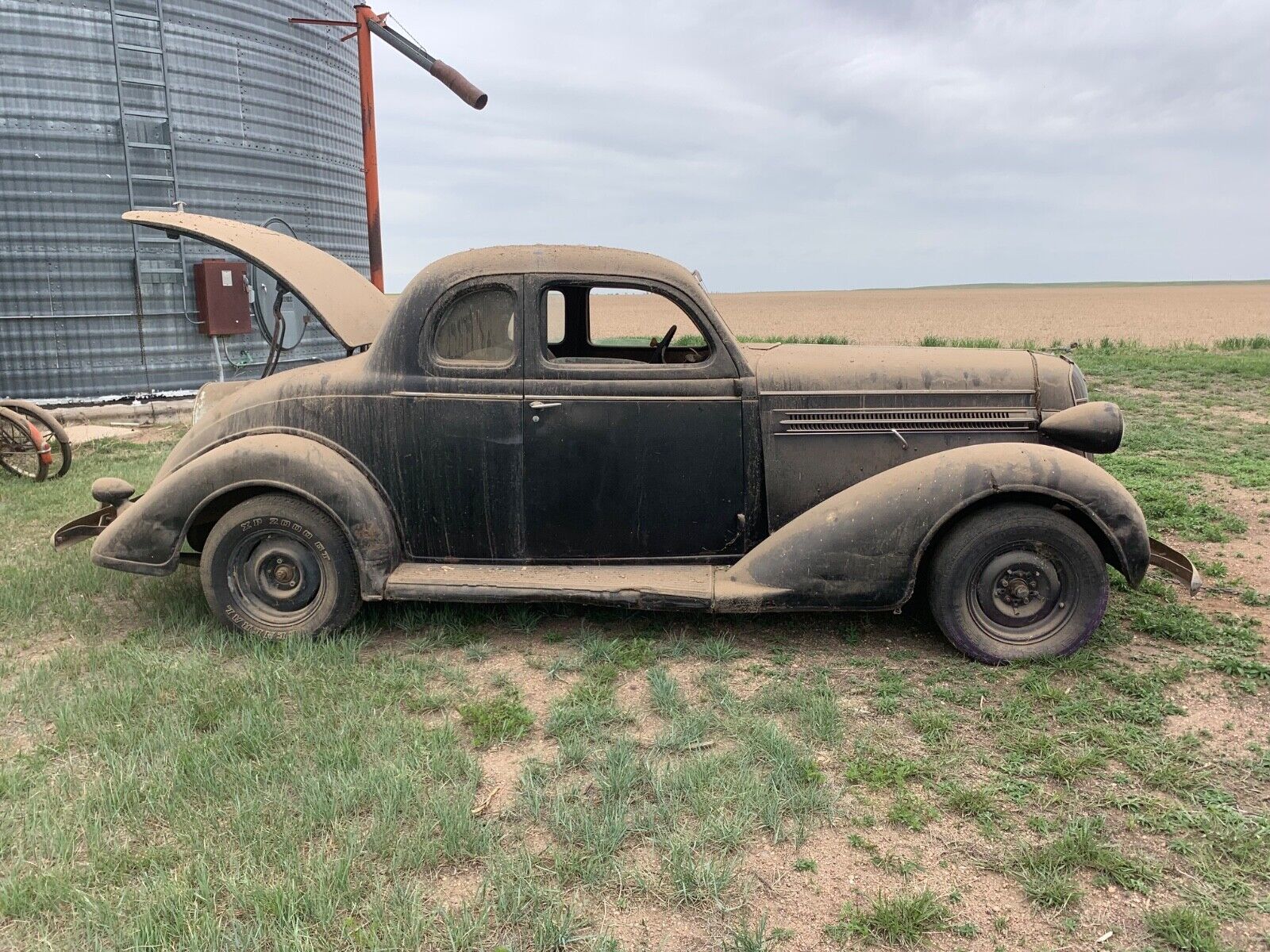 Dodge-Other-Coupe-1936-Black-Brown-999999-2