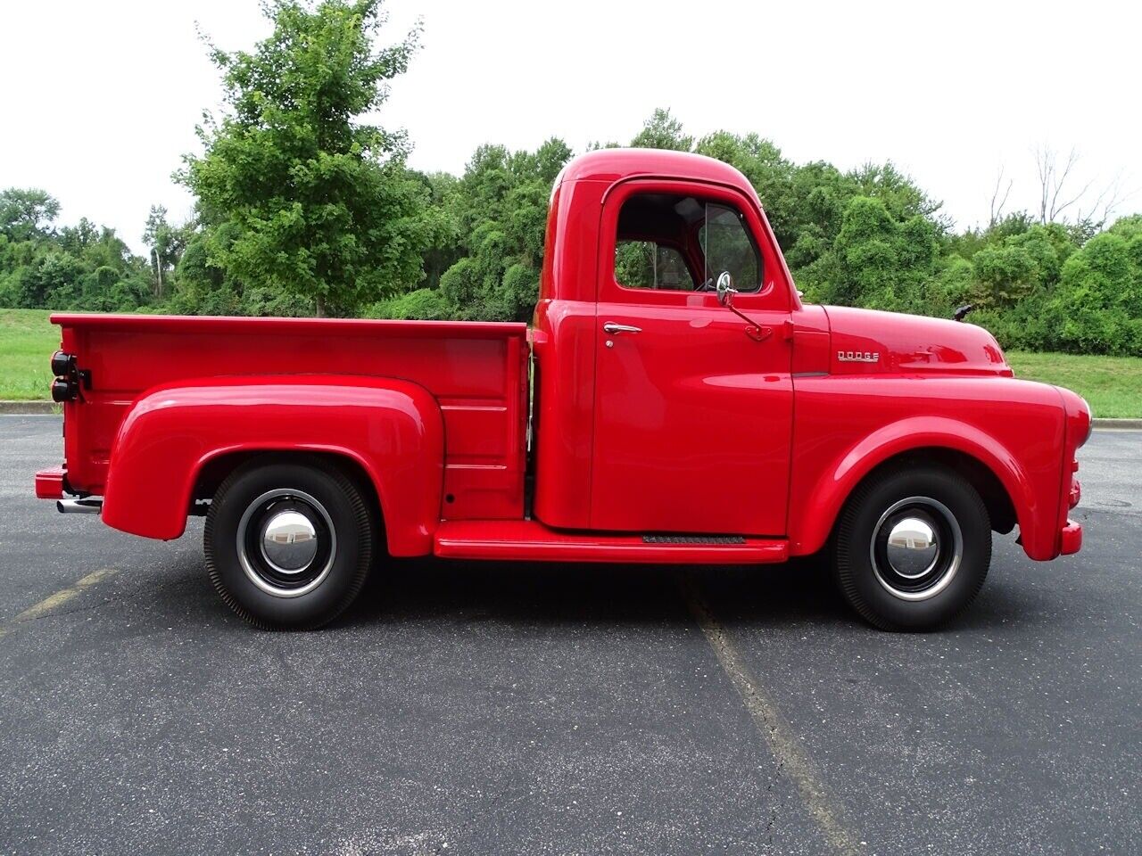 Dodge-Other-Pickups-Pickup-1953-Red-Black-158073-7