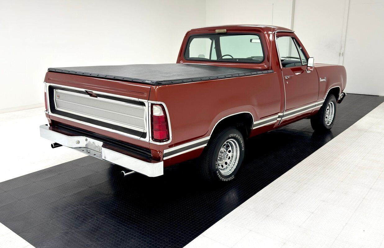 Dodge-Other-Pickups-Pickup-1977-Russet-Poly-Black-171083-4