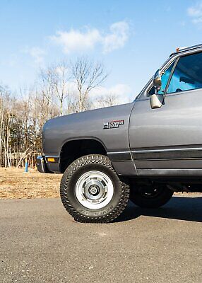 Dodge-Other-Pickups-Pickup-1989-Silver-Red-93709-13