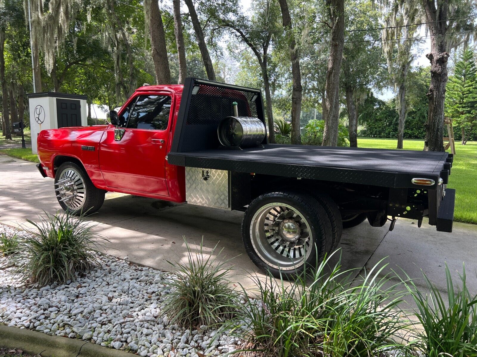 Dodge-Other-Pickups-Pickup-1991-Red-Black-8047-8