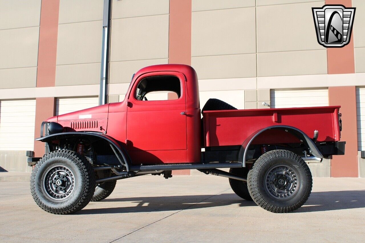 Dodge-Power-Wagon-Pickup-1941-Red-Black-29-3