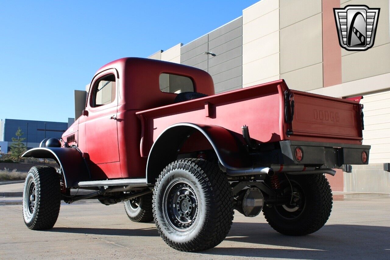 Dodge-Power-Wagon-Pickup-1941-Red-Black-29-4