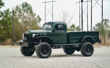 Dodge-Power-Wagon-Pickup-1946-Green-Brown-483-16