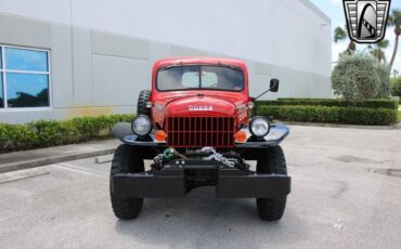 Dodge-Power-Wagon-Pickup-1963-Red-Black-70180-2