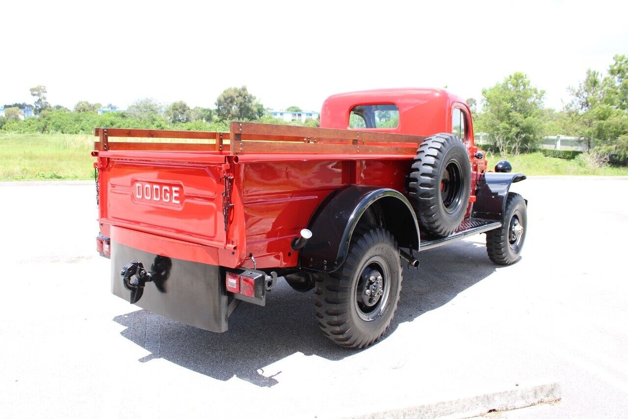 Dodge-Power-Wagon-Pickup-1963-Red-Black-70180-7