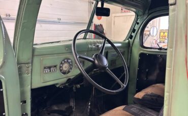 Dodge-Power-wagon-1948-green-40234-15