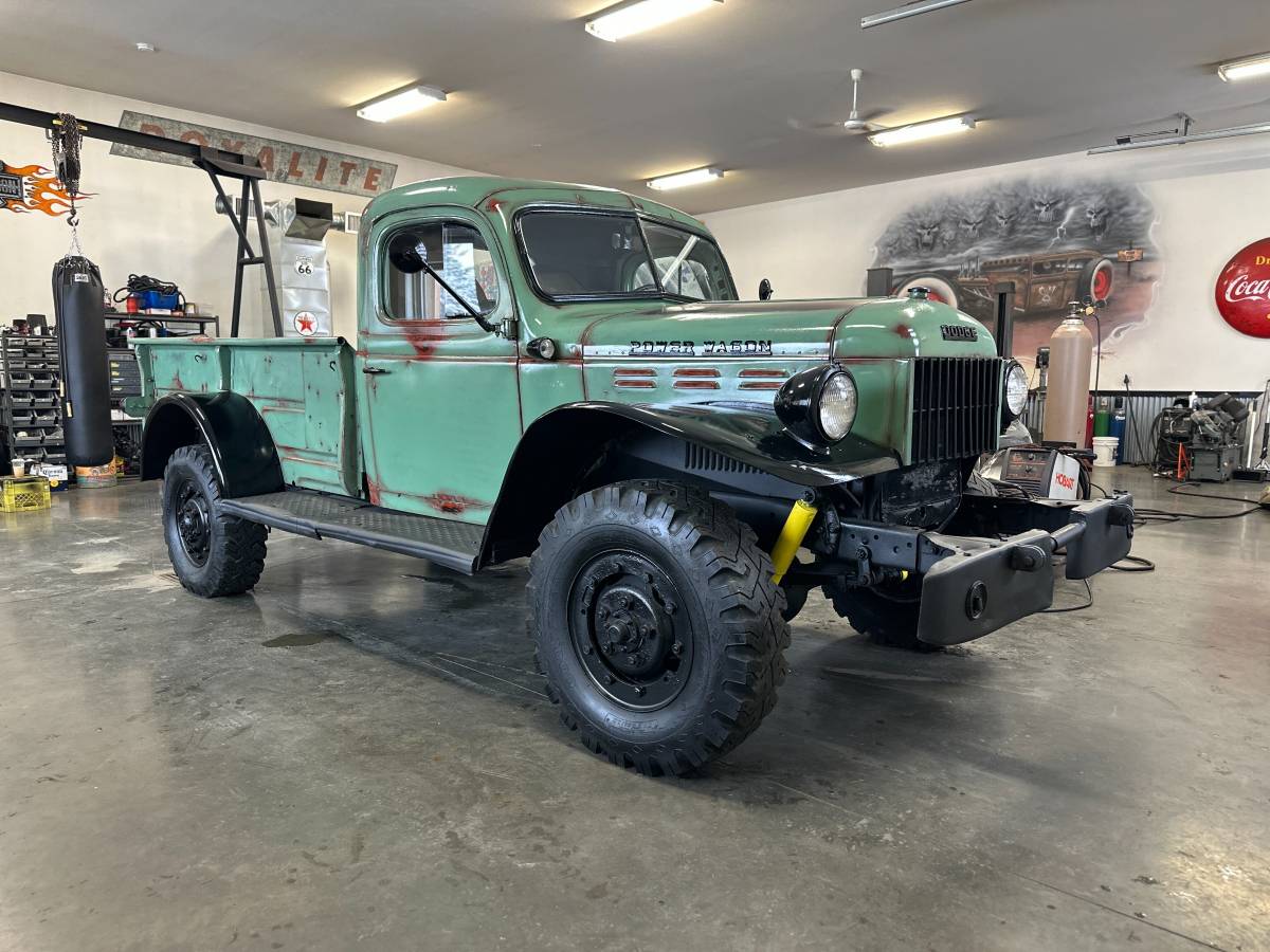 Dodge-Power-wagon-1948-green-40234-9