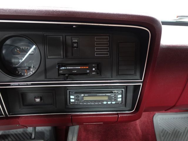 Dodge-Ram-100-1990-Red-Red-90884-11