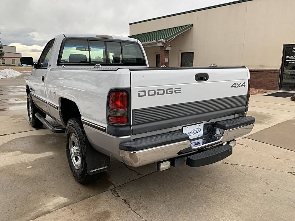 Dodge-Ram-1500-1995-white-140013-4