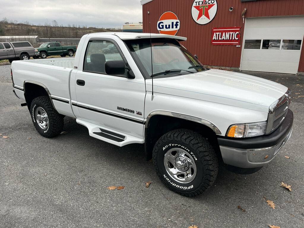 Dodge-Ram-1500-1995-white-176594-1