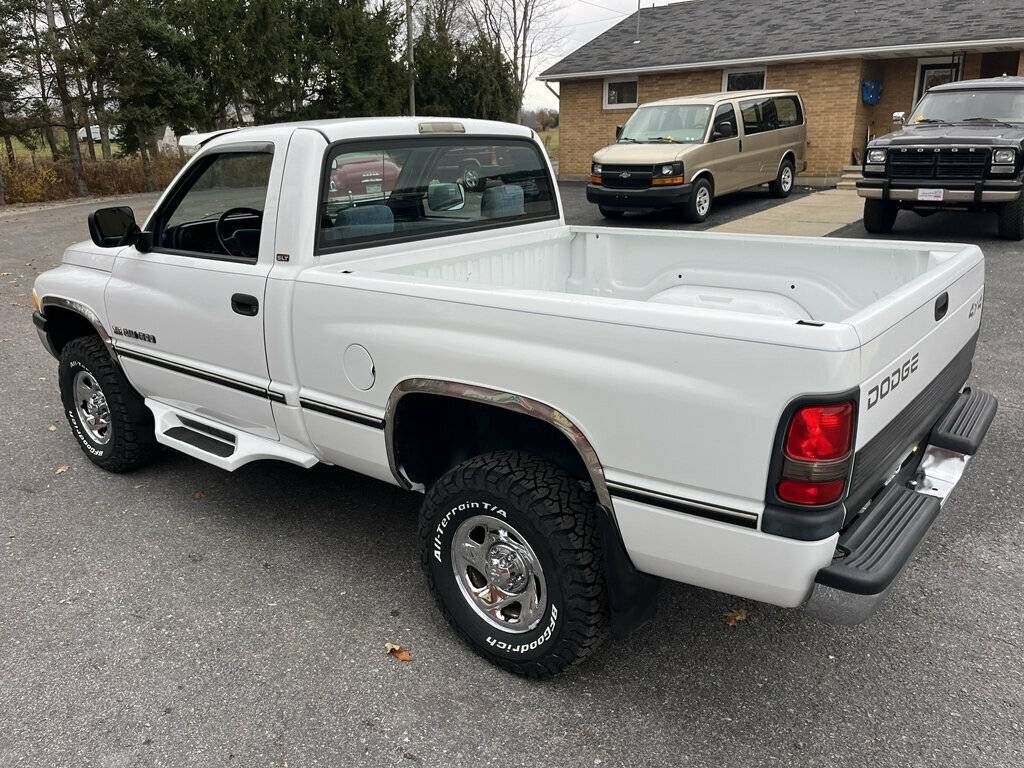 Dodge-Ram-1500-1995-white-176594-8