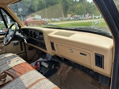 Dodge-Ram-1500-Pickup-1986-Gold-142512-19