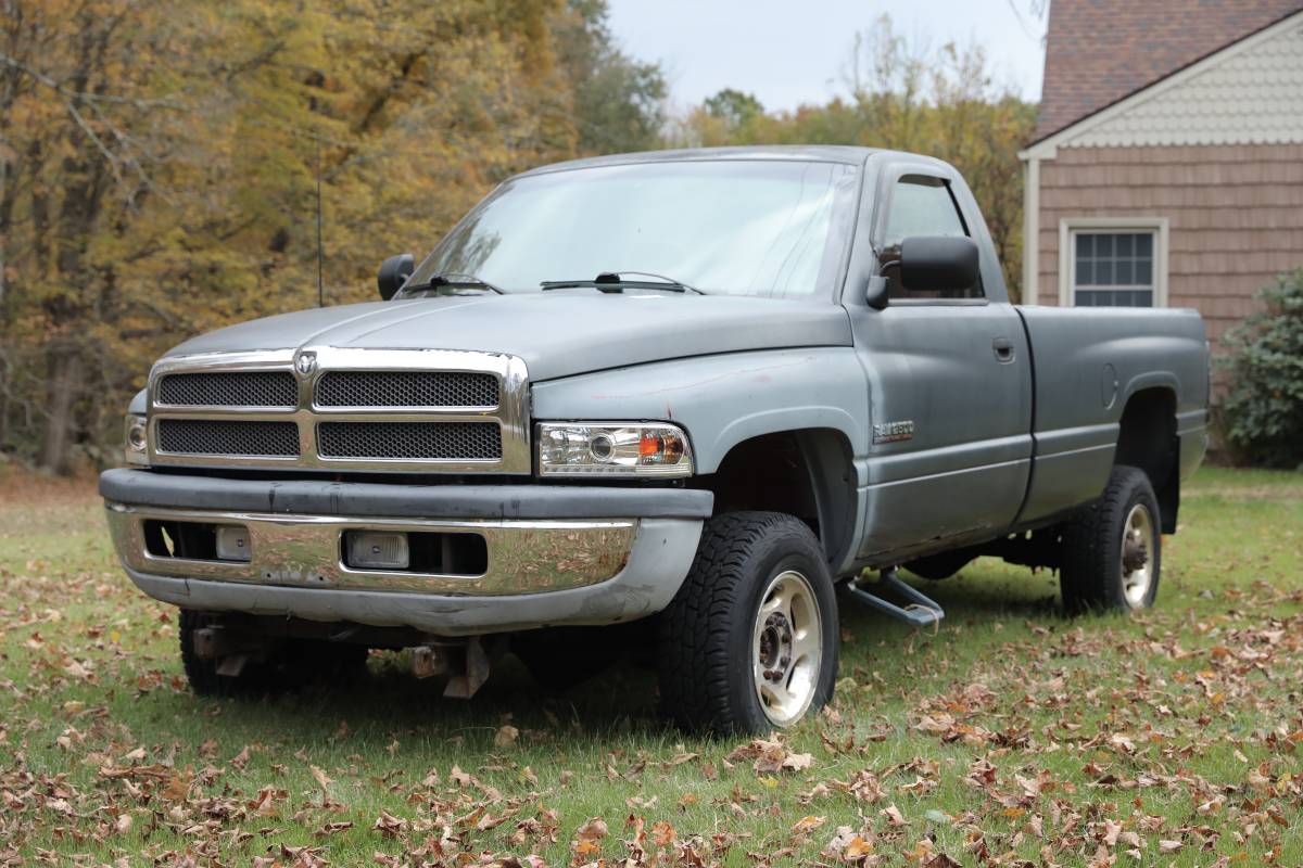 Dodge-Ram-2500-4x4-diesel-1994-120701-1