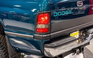 Dodge-Ram-2500-Pickup-1995-Green-Gray-215720-13